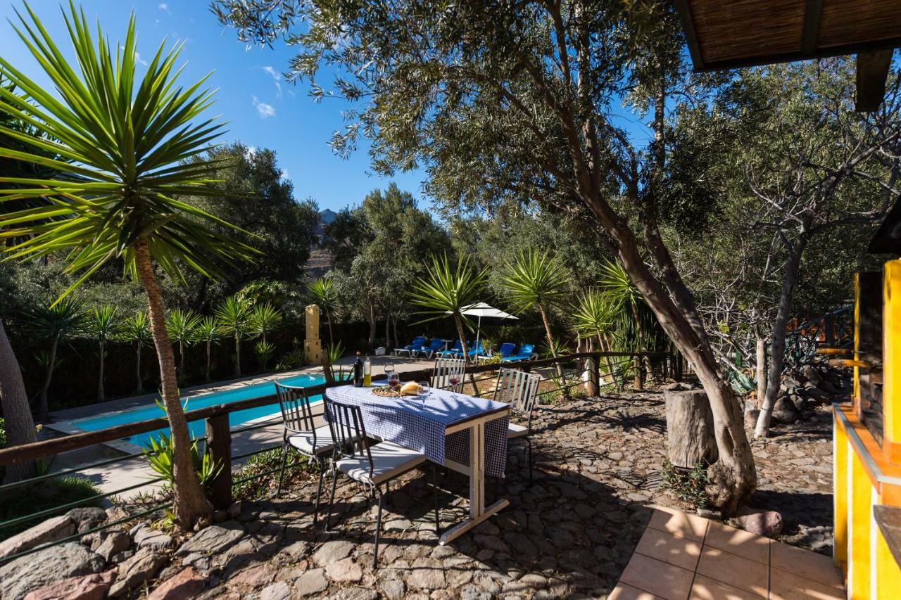Bohemian Hideaway Finca - 2 Unique Houses With Shared Pool Santa Lucia 外观 照片