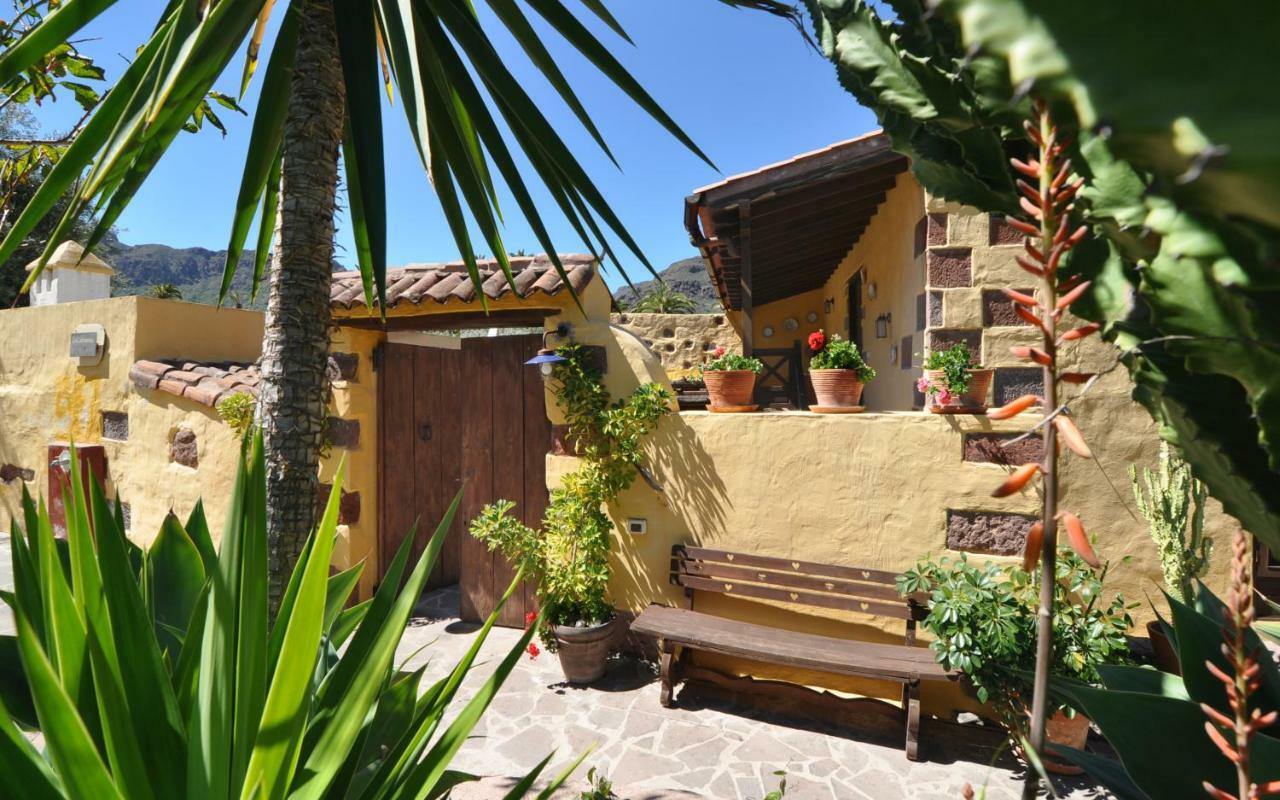 Bohemian Hideaway Finca - 2 Unique Houses With Shared Pool Santa Lucia 外观 照片
