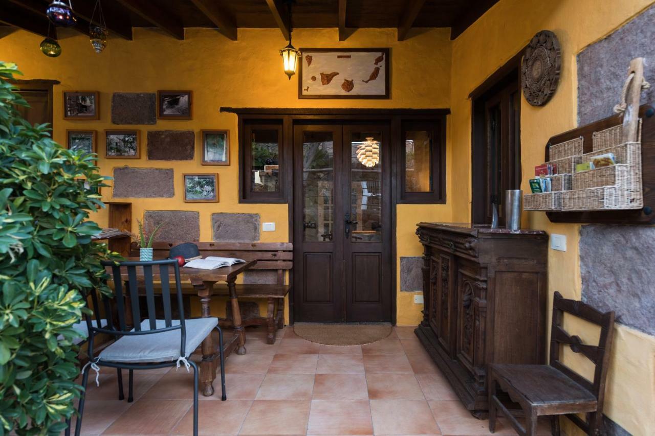 Bohemian Hideaway Finca - 2 Unique Houses With Shared Pool Santa Lucia 外观 照片